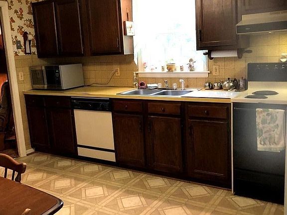 4th image of 173 Lake Forest Dr