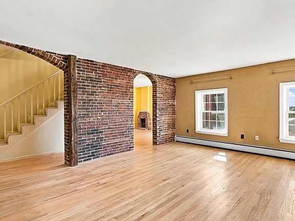4th image of 711 Central Avenue #2