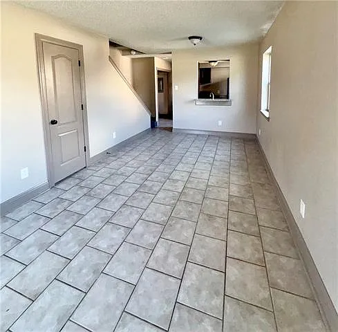 2 bed, 1.5 bath, 900 sqft, $1,100 — Photo 4