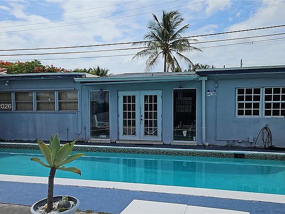 2nd image of 6895 Tamiami Canal Rd