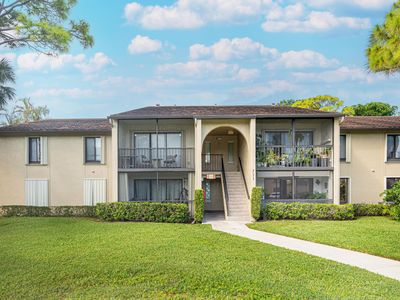 711 Sunny Pine Way #D1, Greenacres, FL, 33415