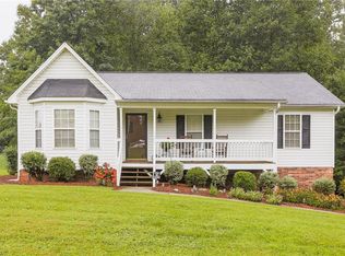 155 Fox Chase Dr, Lexington, NC 27295