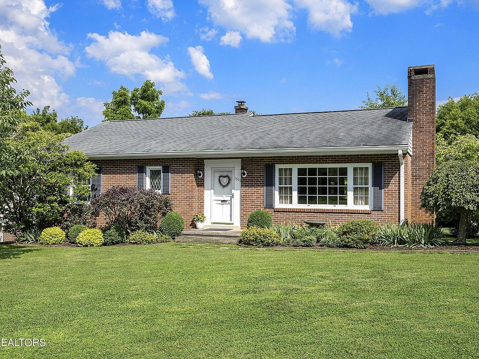 1st image of 1626 Linda Ln