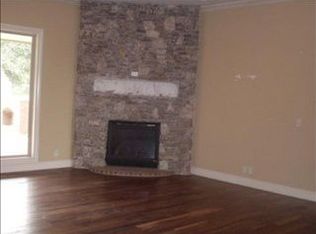 22056 Water Oak Cir, Edmond, OK 73012