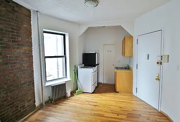 Rented by Julianna Realty Corp