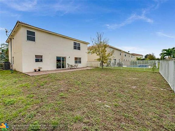 4th image of 6593 Rivermill Club Dr