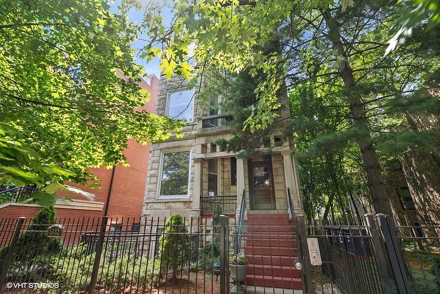 1st image of 5482 S Woodlawn Ave Unit 2