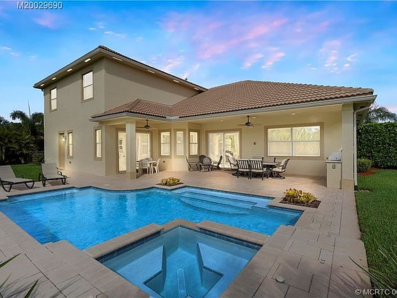 2nd image of 7557 SE Laque Cir