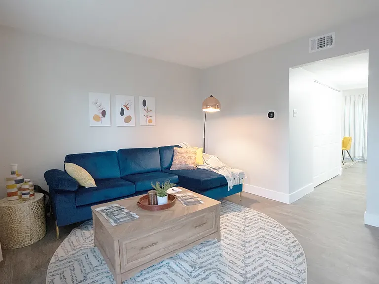 Spanish Lake Townhomes — Photo 15