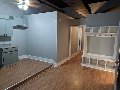 221 Main St #1-4 Photo 1