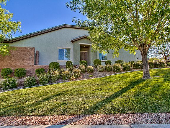 3rd image of 11225 Emerald Pine Ln