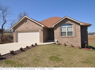 580 Heritage Rd, Radcliff, KY 40160