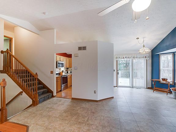5th image of 504 Sandmar Dr