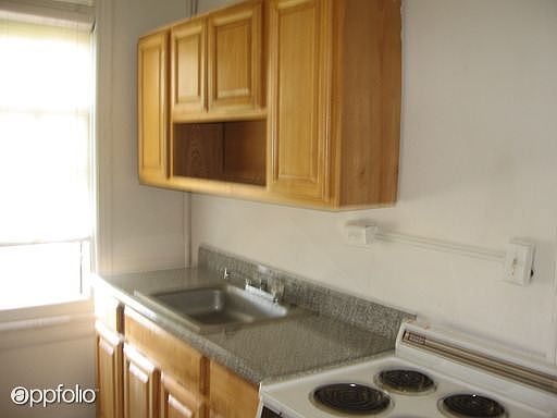 2nd image of 216 N 54th St