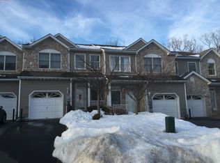 129 Autumn Ridge Rd, Morris Plains, NJ 07950