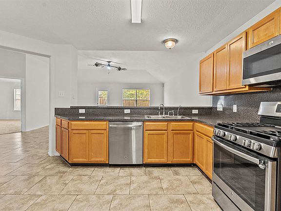 2nd image of 13431 Rural Oak St