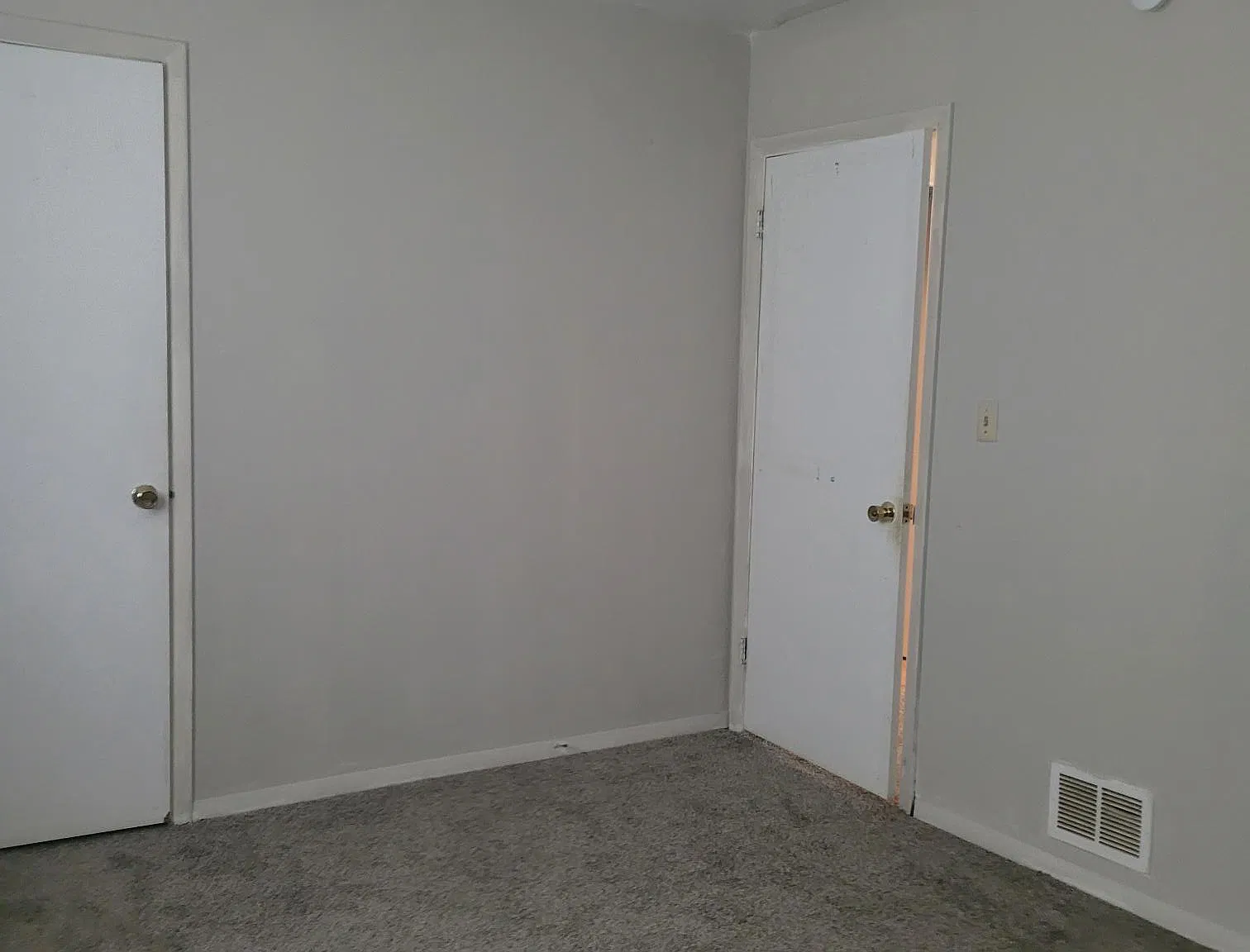 2 bed, 645 sqft, $705 — Photo 2