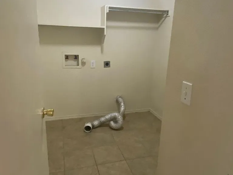 4505 Merlot Dr — Photo 6
