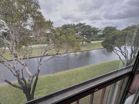 2nd image of 7185 Huntington Lane #405