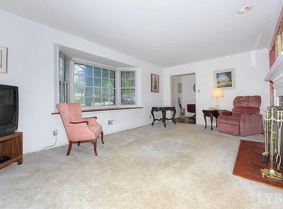 3rd image of 1338 Krise Cir