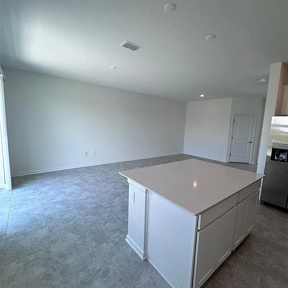 3133 Laurent Loop — Photo 8