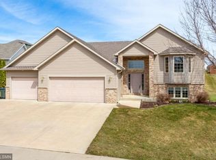 6064 Shetland Dr NW, Rochester, MN 55901