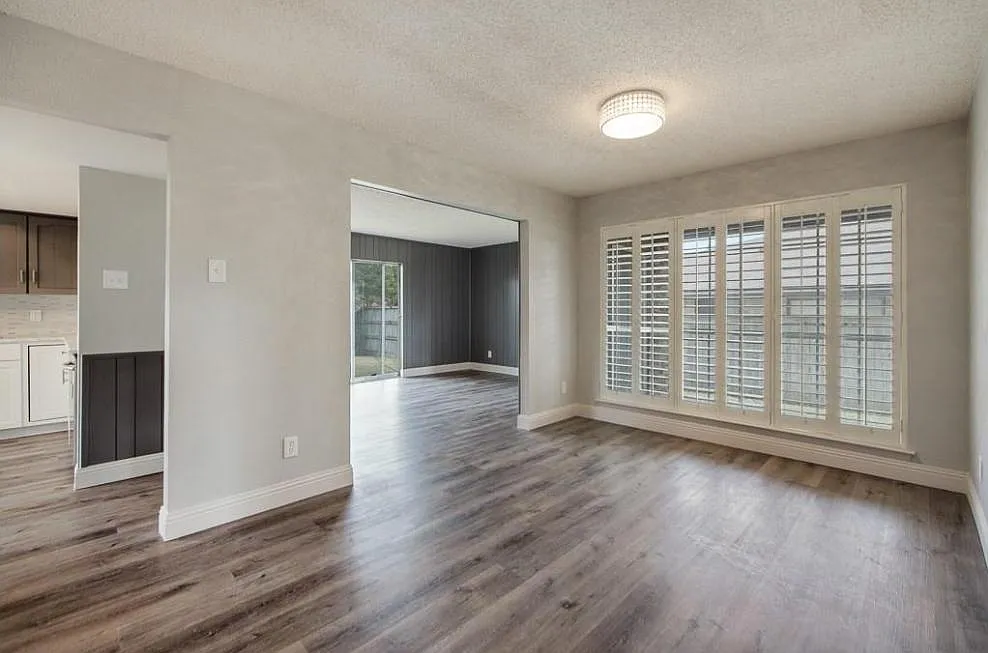 4 bed, 2.5 bath, 2359 sqft, $3,300 — Photo 4