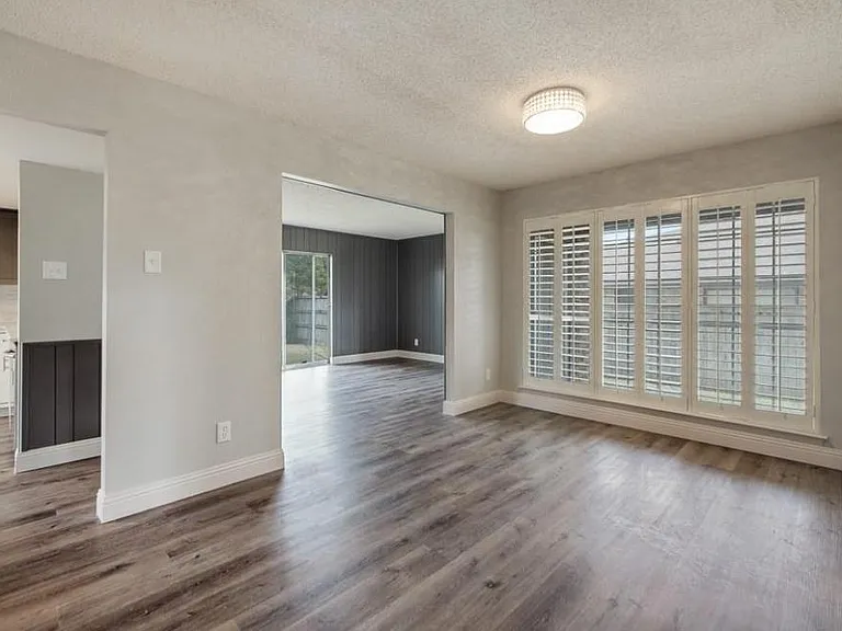 1807 Blake Dr — Photo 4