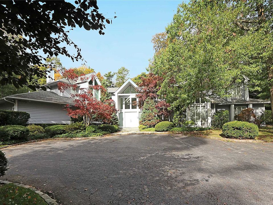 1st image of 100 Woodhollow Ct