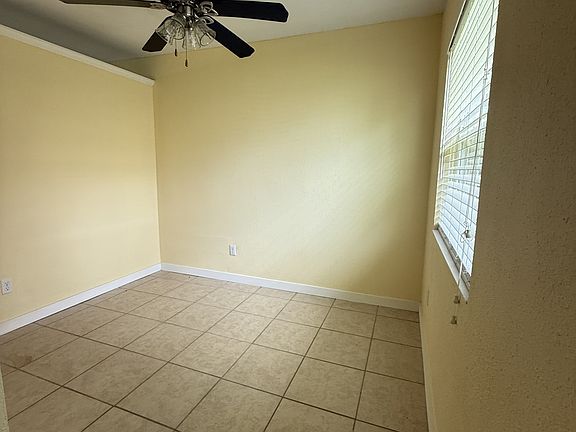 5th image of 3039 Belden St #3043