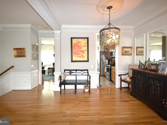 4th image of 15012 Danube Way