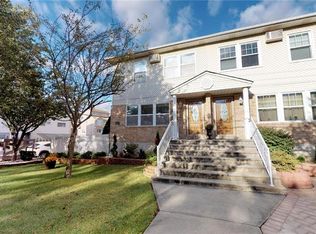 315 Quintard St, Staten Island, NY 10305