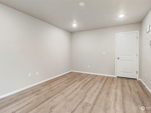 4th image of 17407 118th Avenue Ct E #G