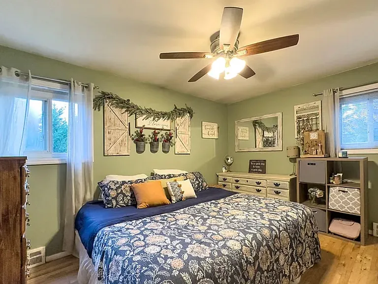 1 Berkshire Ct — Photo 9