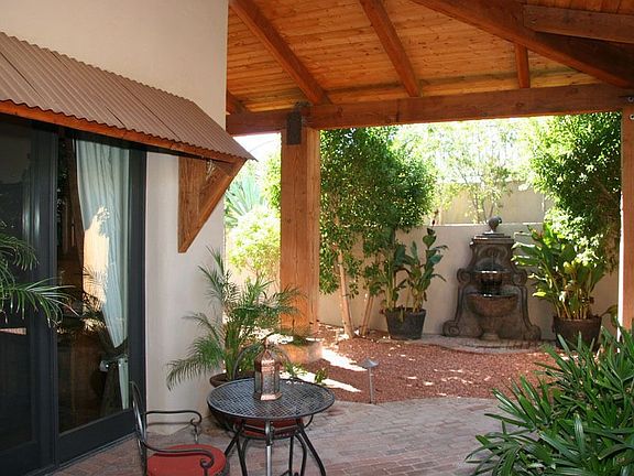 FRONT COURTYARD