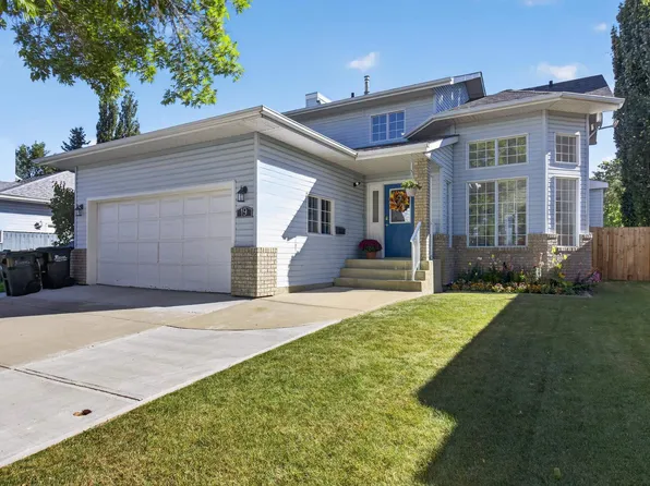 19 Catalina Dr, Strathcona County, AB T8H 1R2