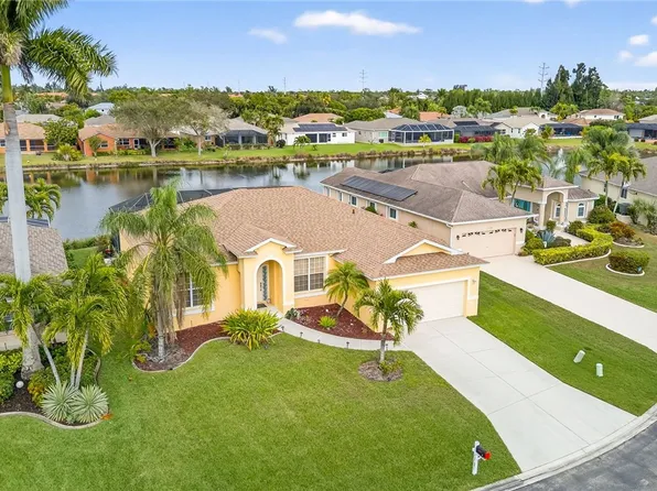 8912 Wellington Lakes Ct, Fort Myers, FL 33908