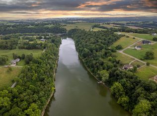 90 Meadow Point Dr, Lancaster, KY