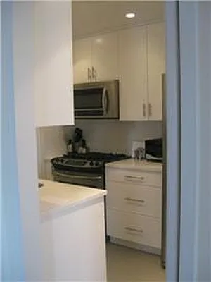 Rented by Macklowe Management Co. Inc | media 24