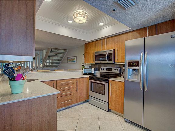 4th image of 1334 Siesta Bayside Dr #B