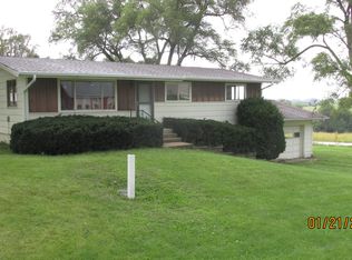 2039 Story Dr, Knoxville, IA 50138