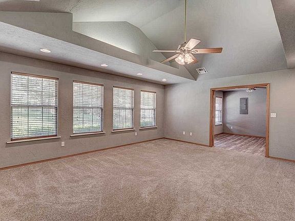 4th image of 3325 W Bristol Road Ave