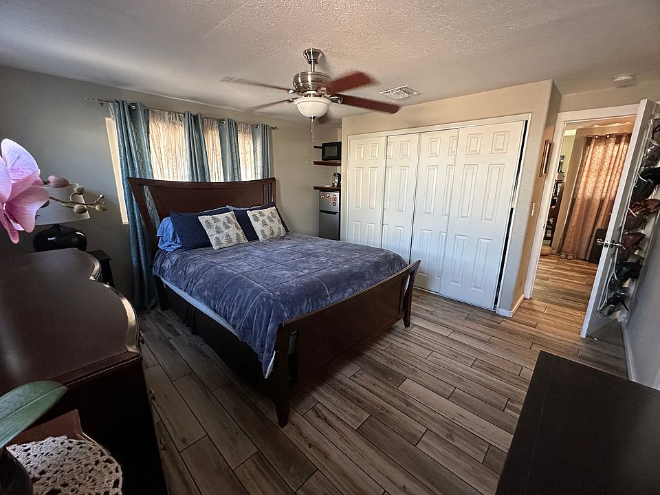 Private Large Master bedroom 16' x 14' or 224 sq ft with butler station. Includes mini frig and microwave