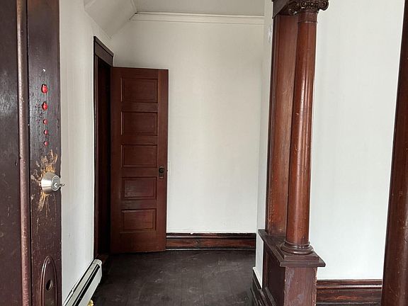 3rd image of 106 Hunter Avenue
