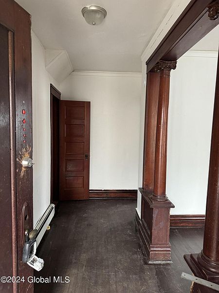 3rd image of 106 Hunter Avenue