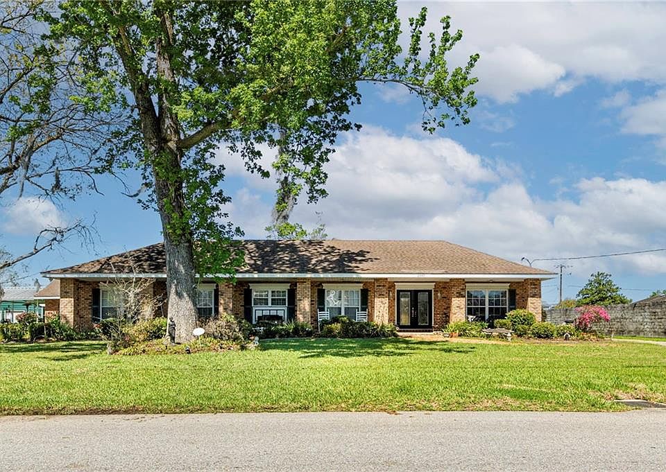 1st image of 2545 Fawnwood Rd