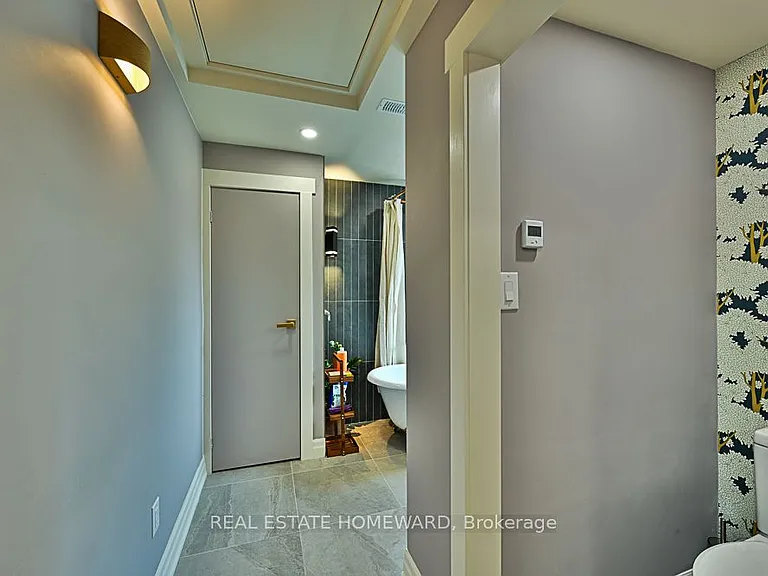 254 Rhodes Ave #LANEWAY — Photo 29