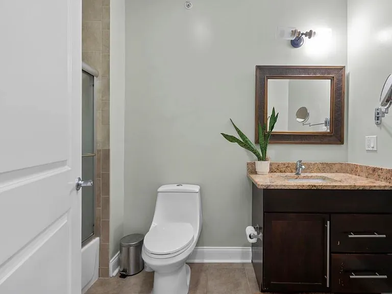 5501 Hudson Ave #407 — Photo 14