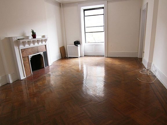 2nd image of 47 W 86th St APT 4F