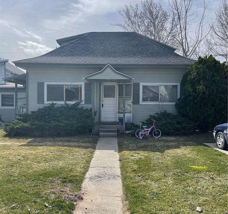 1st image of 110 E Pleasant Ave